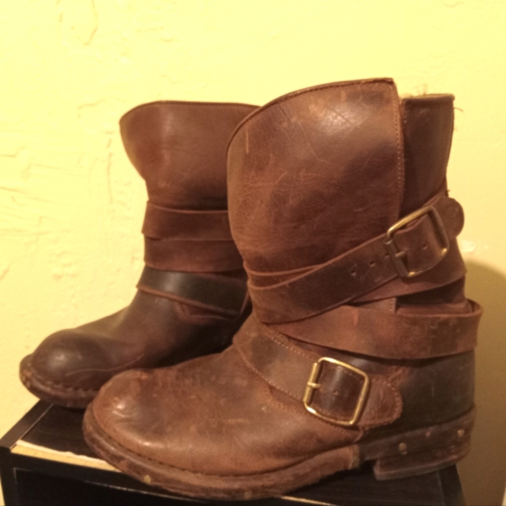 Jeffrey Campbell Shoes | Brown Distressed Leather Britt Boot | Size 7 |